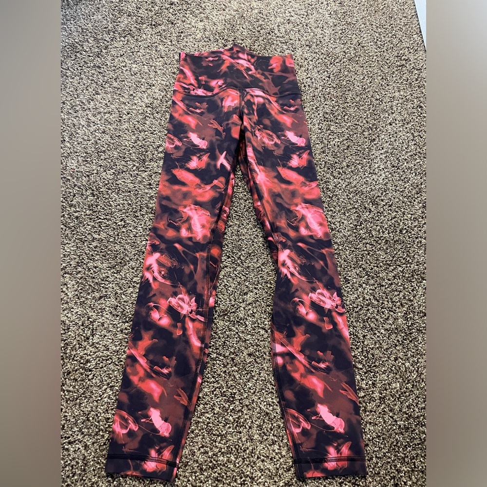 Lululemon full length leggings - super cute!